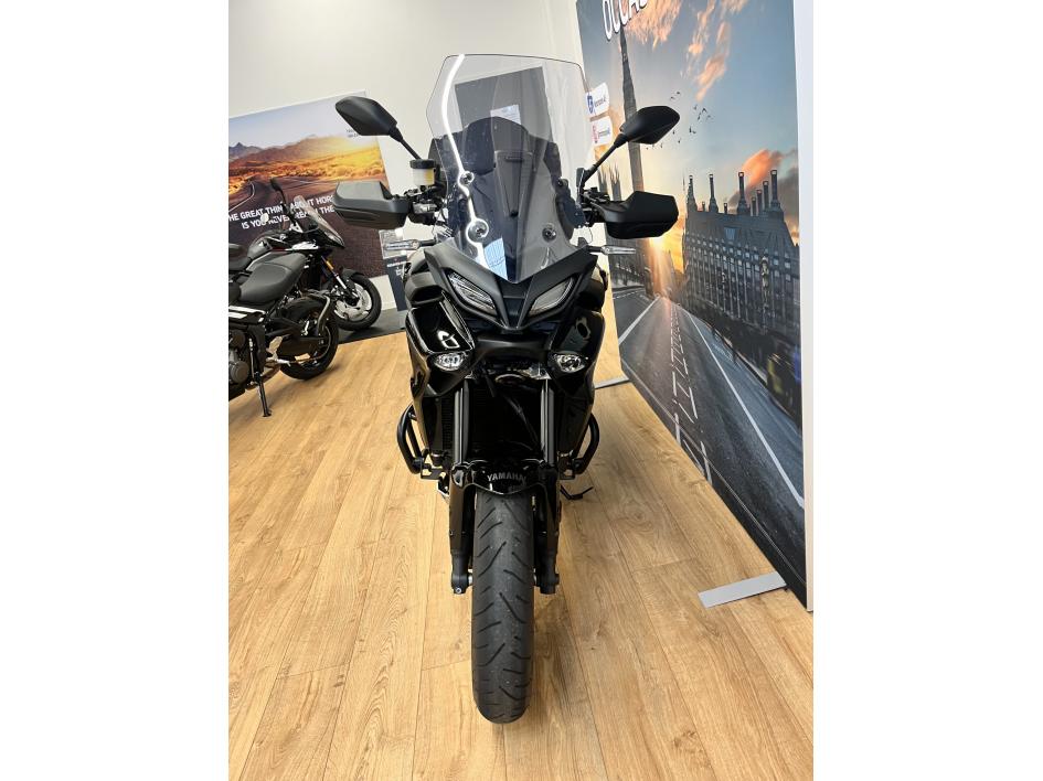 YAMAHA TRACER 9