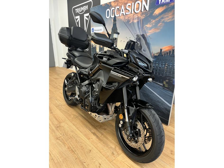 YAMAHA TRACER 9