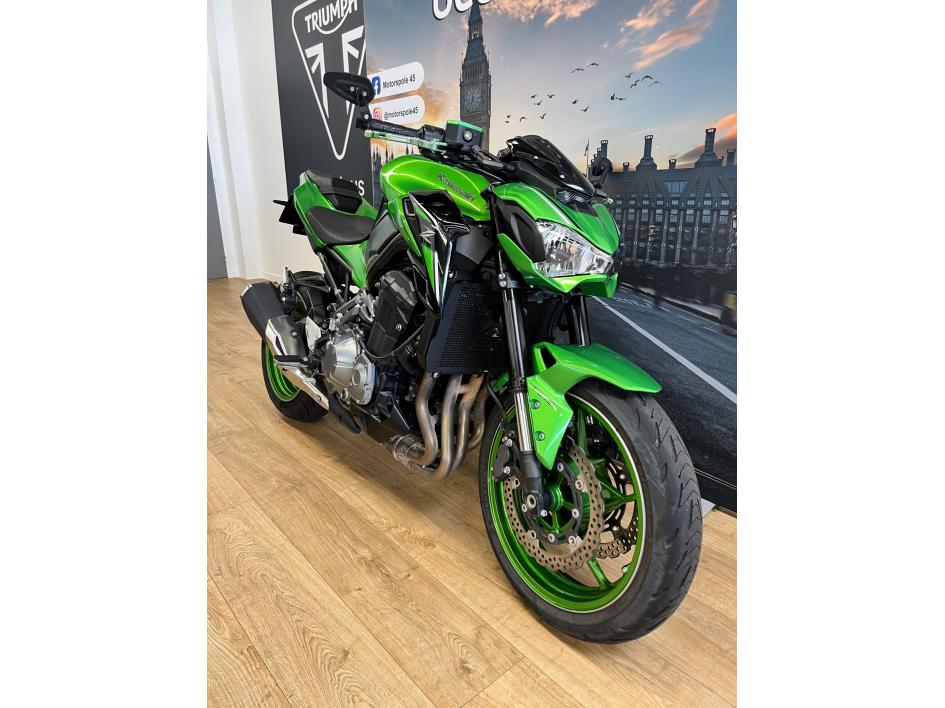 KAWASAKI Z 900 full