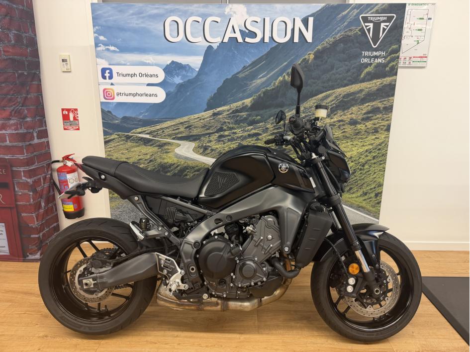 YAMAHA MT-09