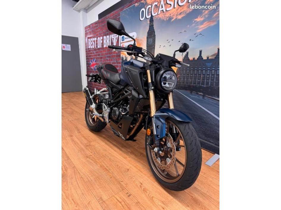 HONDA CB 125 R