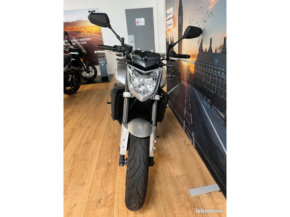 YAMAHA FZ1