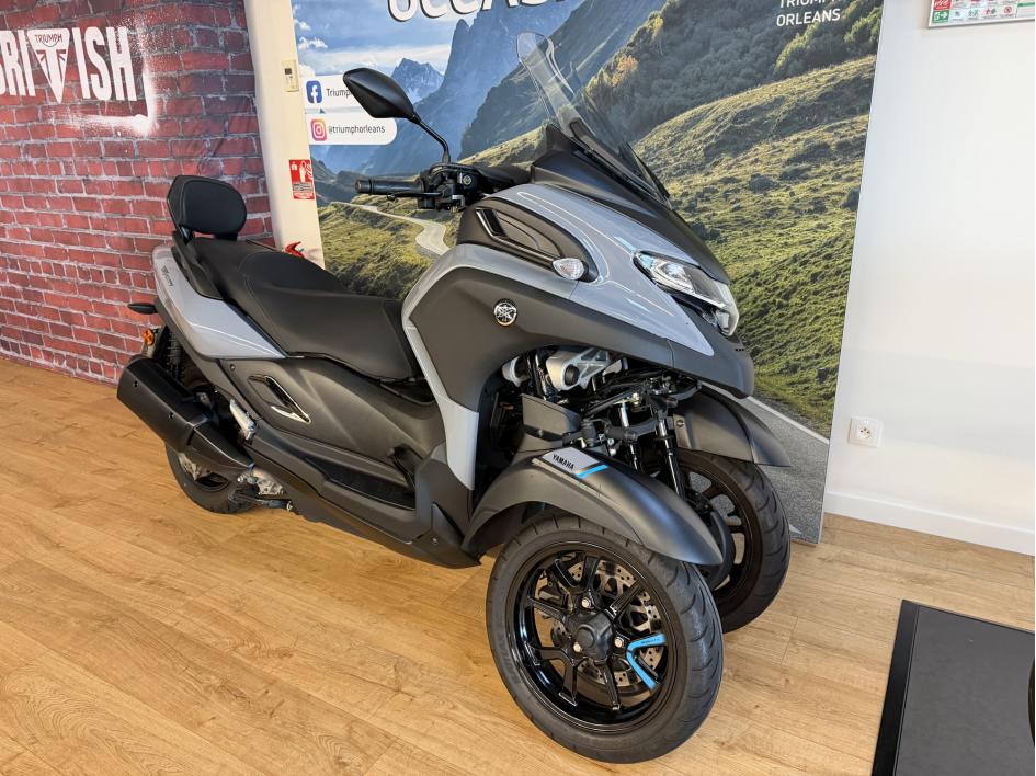 YAMAHA TRICITY 300