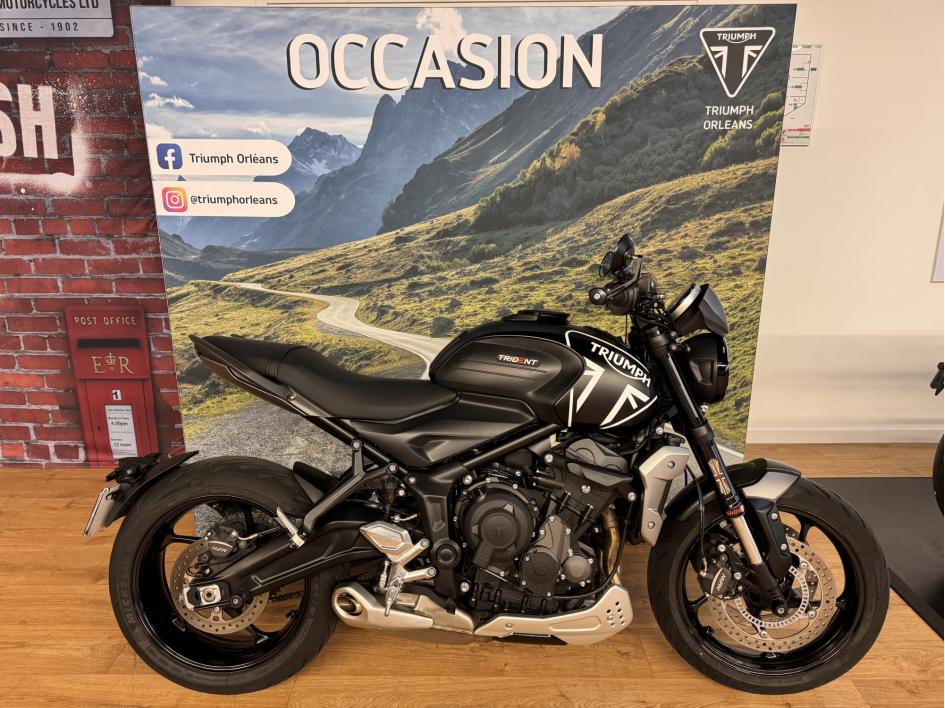 TRIUMPH TRIDENT 660 A2 