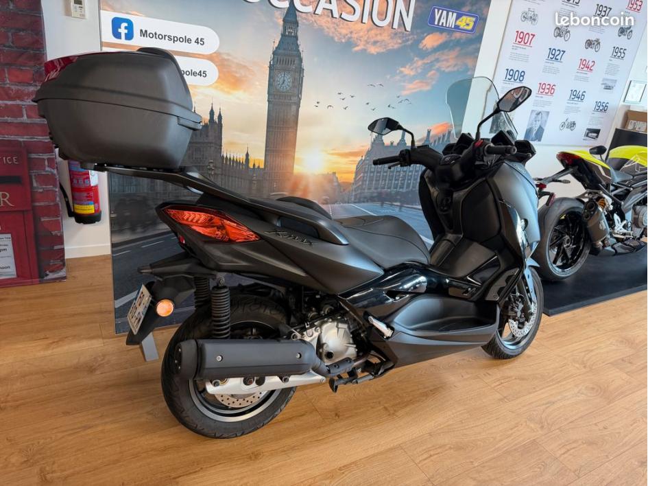 YAMAHA XMAX 125 TECH MAX