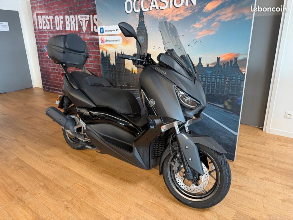 YAMAHA XMAX 125 TECH MAX